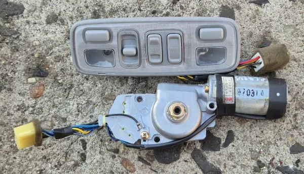 Motor & Control Techo Solar Kia OE OEM OK9AC51410 image 2