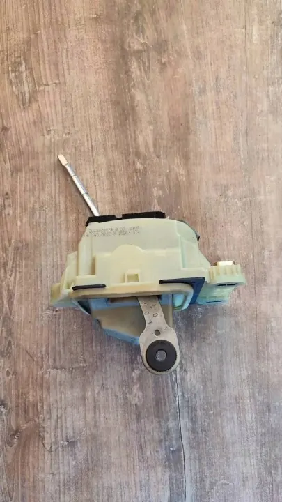 Selector Mercedes-Benz C W203 OEM A2032678524 image 2