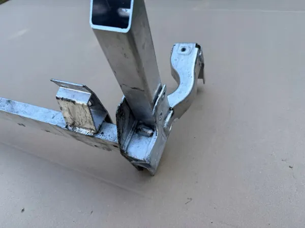 OEM 24662000 Traverse Radiateur Mercedes Classe B image 7