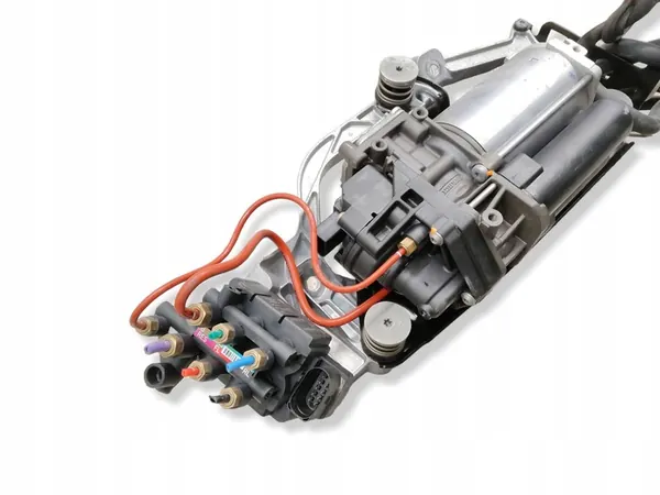 Compressore sospensione pneumatica posteriore Audi E-tron GT 2023 9J1616006D image 3