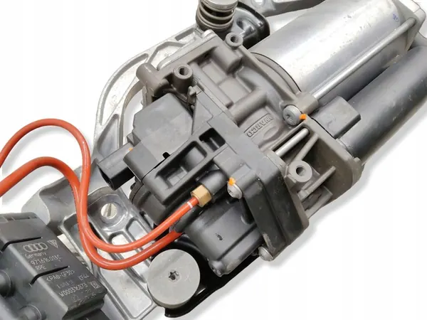 Compressore sospensione pneumatica posteriore Audi E-tron GT 2023 9J1616006D image 4