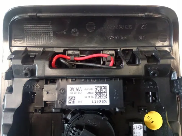 Inneljus Skoda Octavia III OEM 5E0867489A image 5