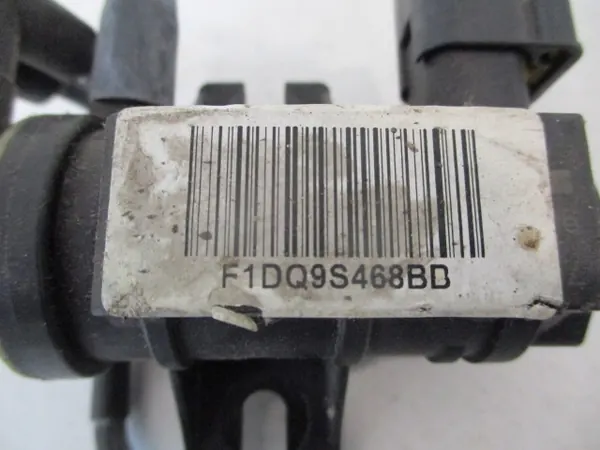Válvula de vacío Ford OEM F1DQ9S468BD para Focus MK3 1.5 image 4