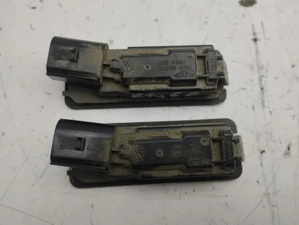 OEM AMD137551 Kennzeichenleuchte Set für VW Arteon image 4