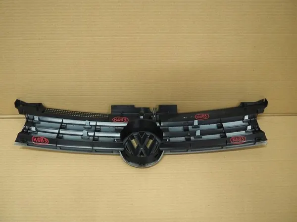 Cornice Griglia Anteriore VW Golf IV image 2