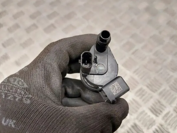 Pompe à eau Audi Q3 OEM 06H906517AE - Occasion image 4