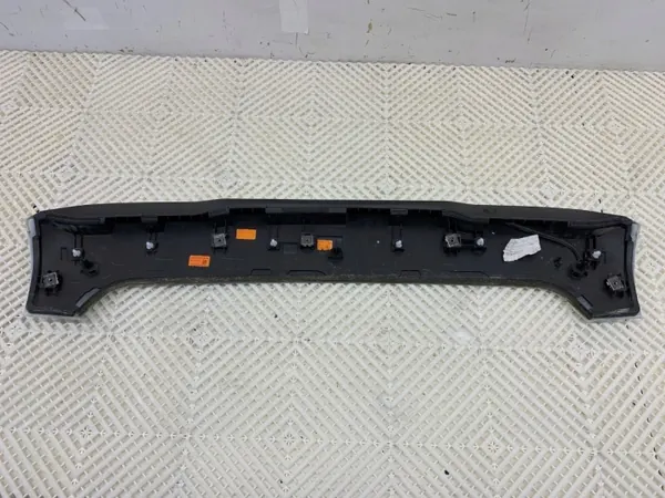 Spoiler traseiro OEM LORK-536-132855 para Dacia Duster image 3