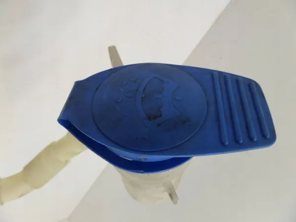 Scheibenwaschbehälter Audi A3 8P OEM 8P0955453E image 3