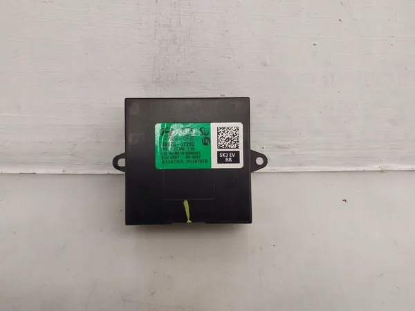 KIA Soul Controllers 89B70J2200 image 1