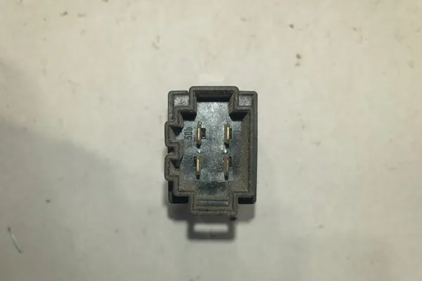 Botão de aquecimento de vidro traseiro VW GOLF III CABRIOLET image 2