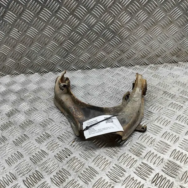 Isuzu D-Max 2014 Braccio di controllo anteriore sinistro OEM image 5