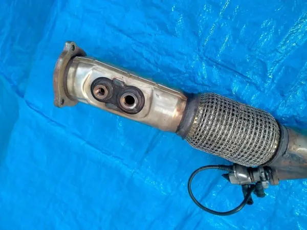 Audi A4 B9 3.0 TDI Uitlaatpijp OEM 8W0253350CJ image 3