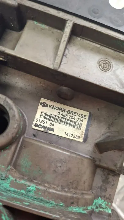 Válvula Moduladora Scania 1412239 para Eje Trasero image 7