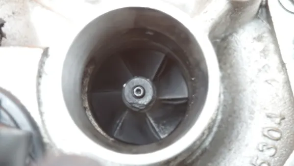 Peugeot 3008 1.6 THP Turbocharger V762045580 image 5