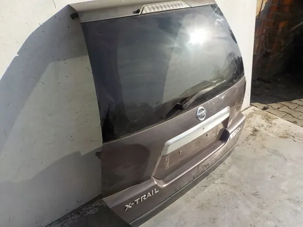 Nissan X-Trail T31 baklucka OEM 666 image 7