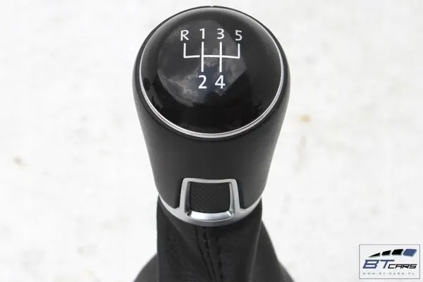 Manchon Levier VW Polo OEM 6C0711113F Occasion image 5