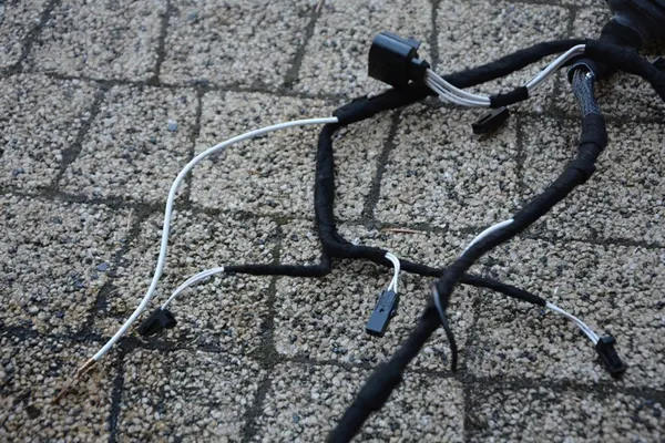 Sähkökytkin Takaluukku Passat B7 3AF971148K image 10