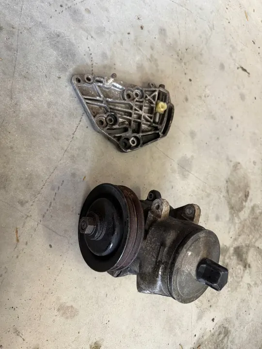 Bomba de direção assistida Mercedes W126 R107 M117 5.0 5.6 OEM image 4