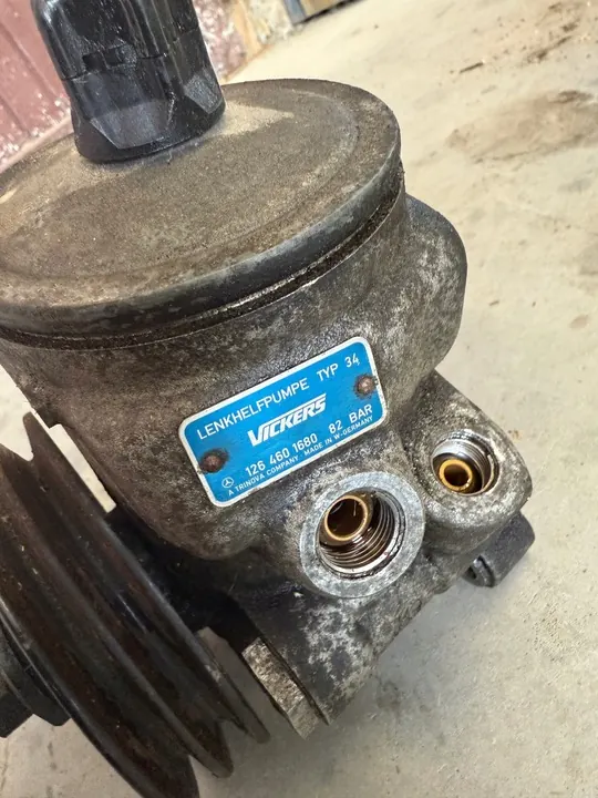 Bomba de direção assistida Mercedes W126 R107 M117 5.0 5.6 OEM image 6
