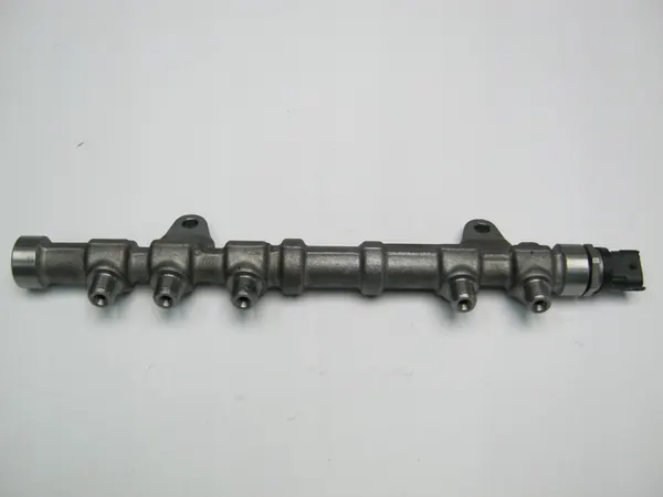 FIAT TIPO 500 X 1.3 Brandstofrail 0445214364 image 2