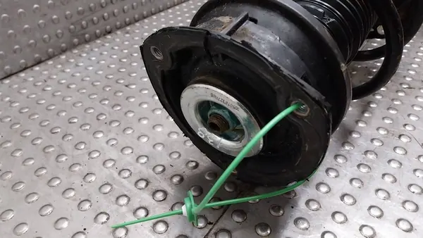 Ammortizzatore McPherson Audi A3 8V Sedan image 4