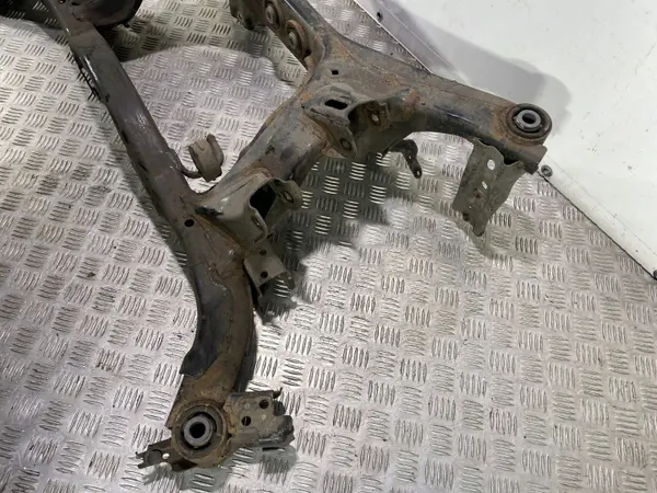 Molas traseiras Subaru OEM FBZ20566 - Usadas image 7