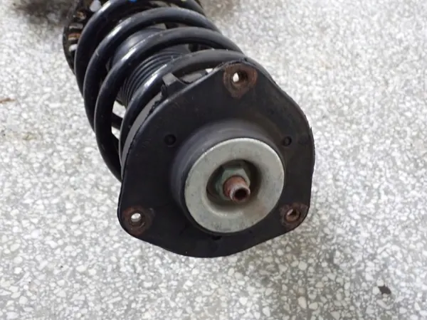 Mangueta de dirección derecha OEM 2K5413031 VW Caddy image 3