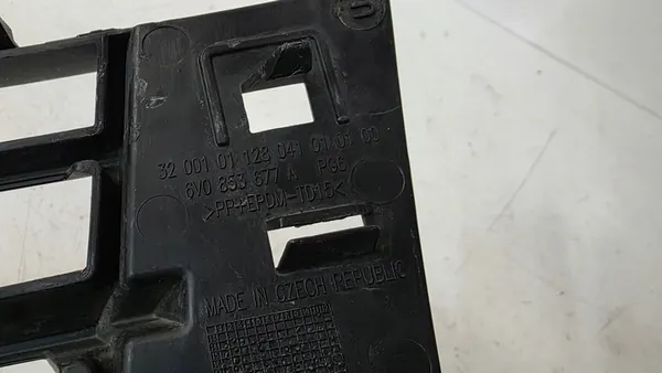 Griglia Paraurti Anteriore Skoda Fabia III Radar 6V0853677A image 7