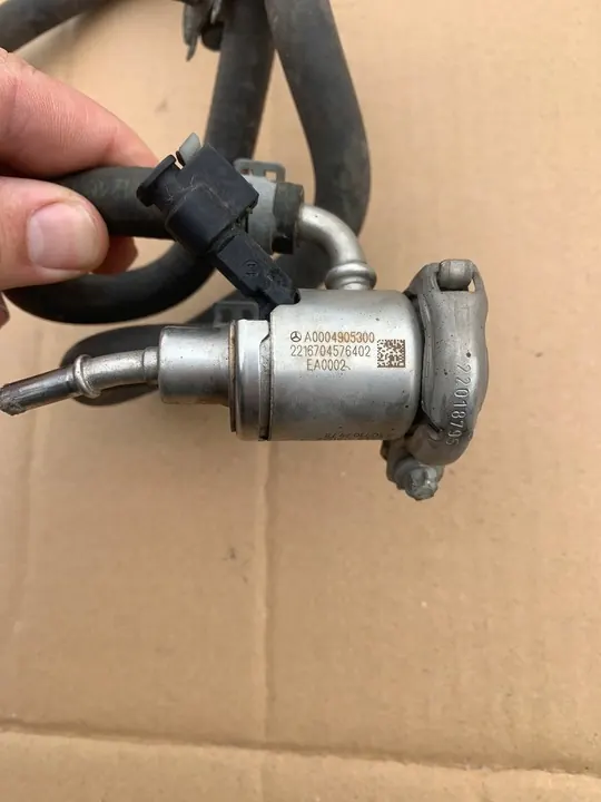 Injecteur AdBlue Mercedes Sprinter A0004905300 image 2