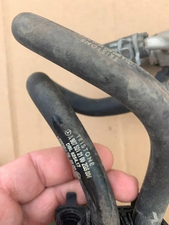 Injecteur AdBlue Mercedes Sprinter A0004905300 image 4