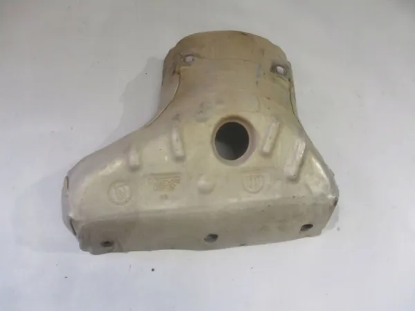 Fiat 500X värmesköld OEM 52050103 - Begagnad image 2