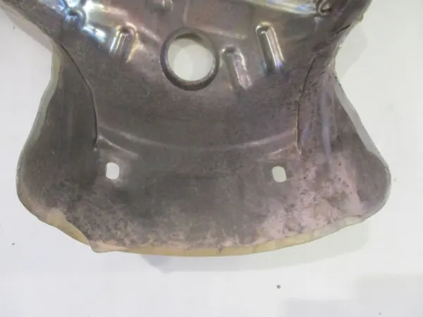 Fiat 500X värmesköld OEM 52050103 - Begagnad image 5