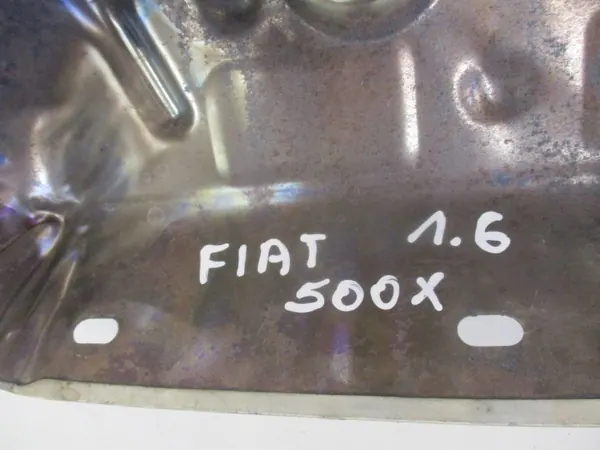 Fiat 500X värmesköld OEM 52050103 - Begagnad image 7