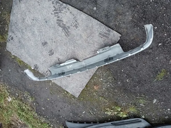 Spoiler Diffuseur Arrière Volvo XC90 OEM Pièce Occasion image 7
