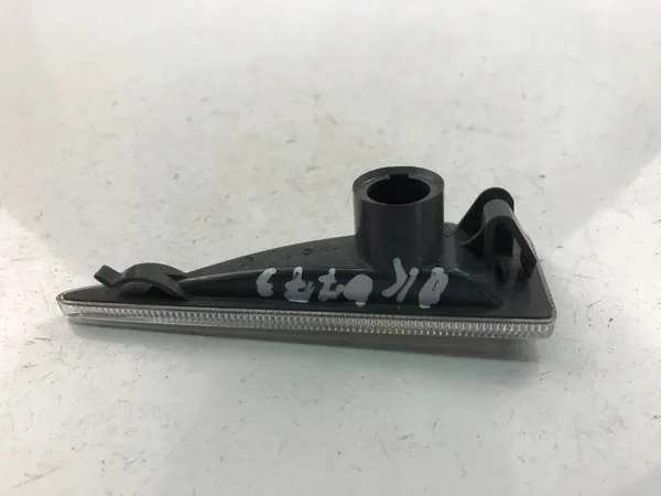 OEM 18089969 Pisca Dianteiro Esquerdo Renault image 3