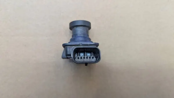 Caméra de recul Ford Edge II 2016 OEM F2GT19G490AD image 4