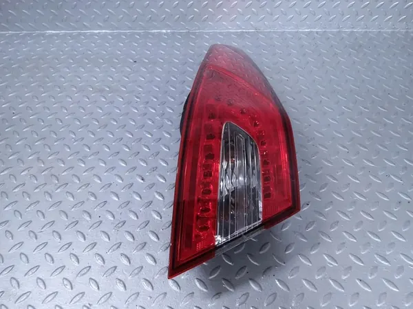 KIA Optima 2012 Luz trasera derecha image 4