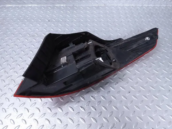 KIA Optima 2012 Luz trasera derecha image 8