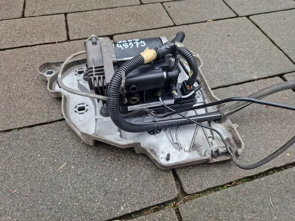 C4 GRAND PICASSO Suspension Compressor -00 image 2