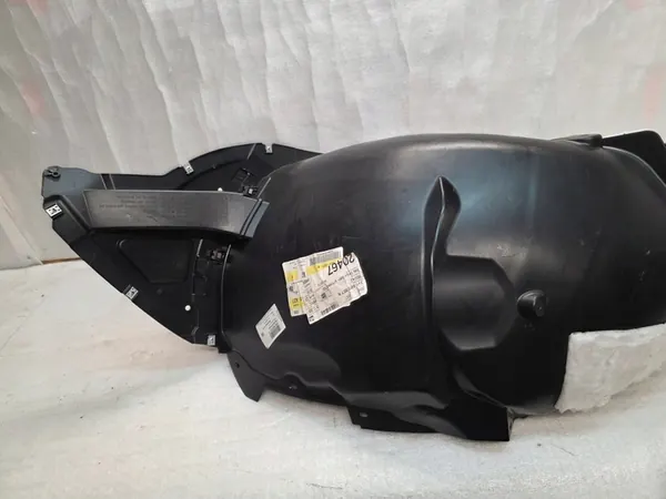 Skoda Superb III Left Wheel Arch OEM image 2