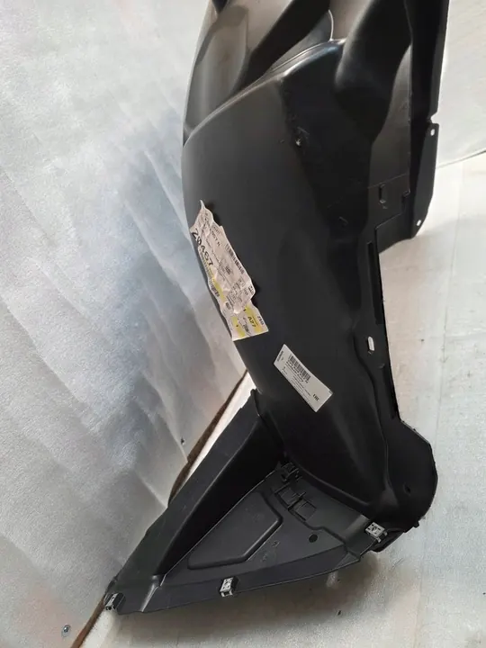 Skoda Superb III Left Wheel Arch OEM image 7