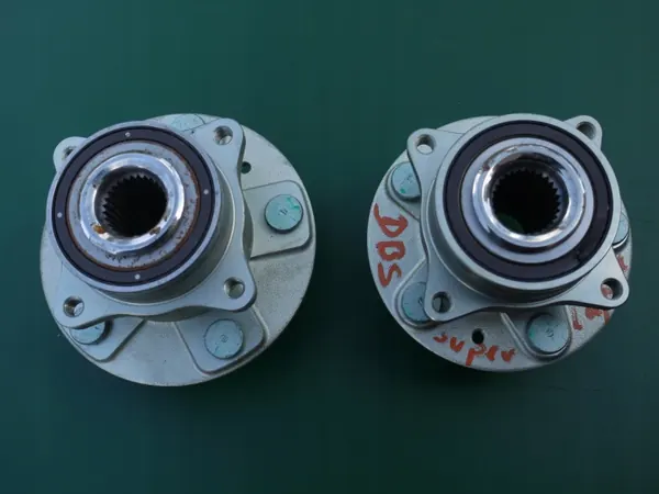 OEM KY83-0907-AA SSC-LU6 Moyeu Roulement Aston Martin image 2