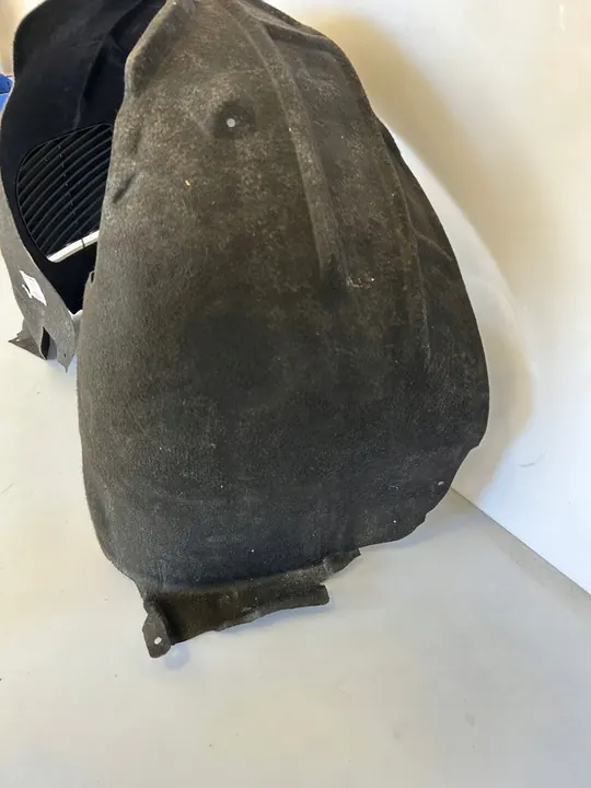 AUDI Q7 4L Front Right Wheel Arch 4L0809962C image 3