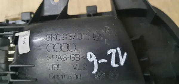 Audi A4 B8 vasen etuovenkahva OEM 8K0837019B image 4