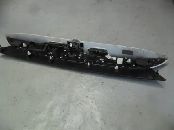Kentekenplaatrand OEM 6NX37TRMA met Camera image 5