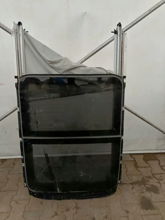 Suzuki Vitara III Panoramatak OEM Del image 2