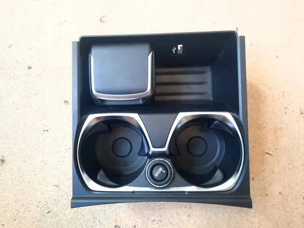 Juomakuppiteline BMW OEM 9302629 7-sarja G11 G12 image 2