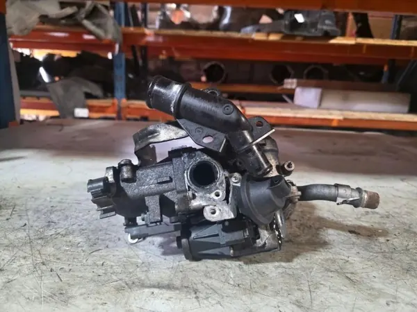 Refroidisseur vanne EGR OEM 50563902 pour Ford Focus MK3 image 2