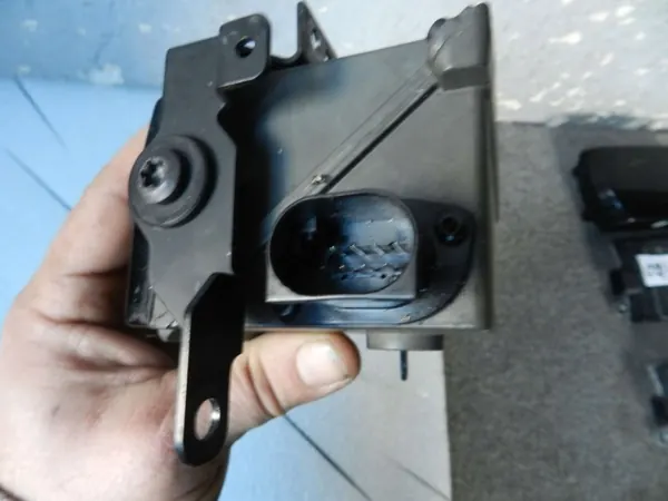 Caméra radar Distronic OEM 4K8907660C pour Audi A6 C8 image 5
