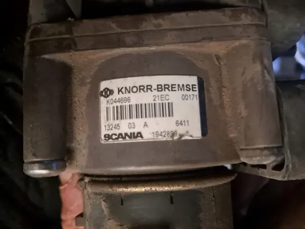Pääjarruventtiili OEM 1942899 KNORR K044696 image 4